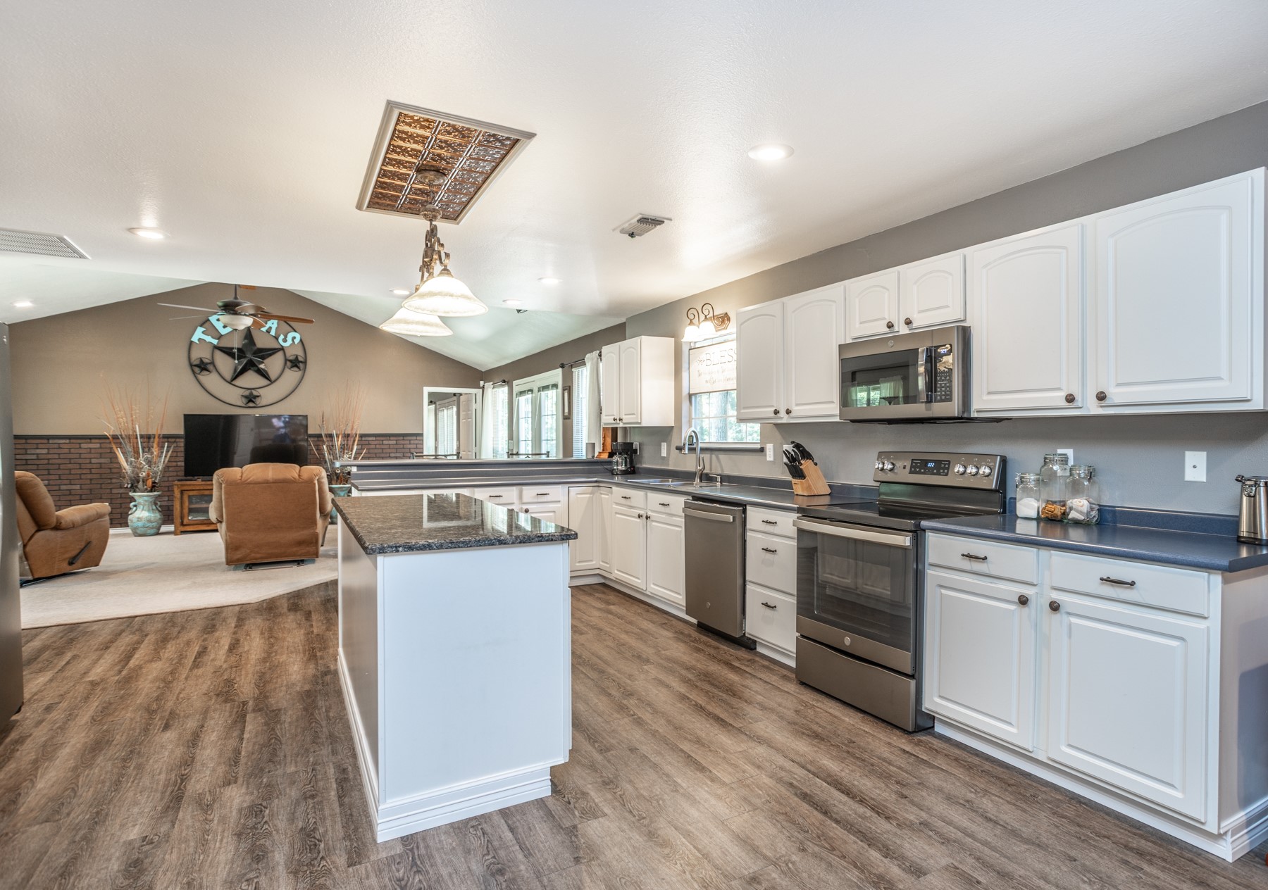 4823 County Road 211 Gainesville TX 76240
