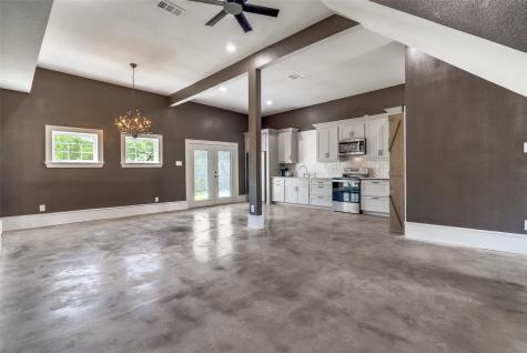 10501 County Road 1016 Burleson TX 76028