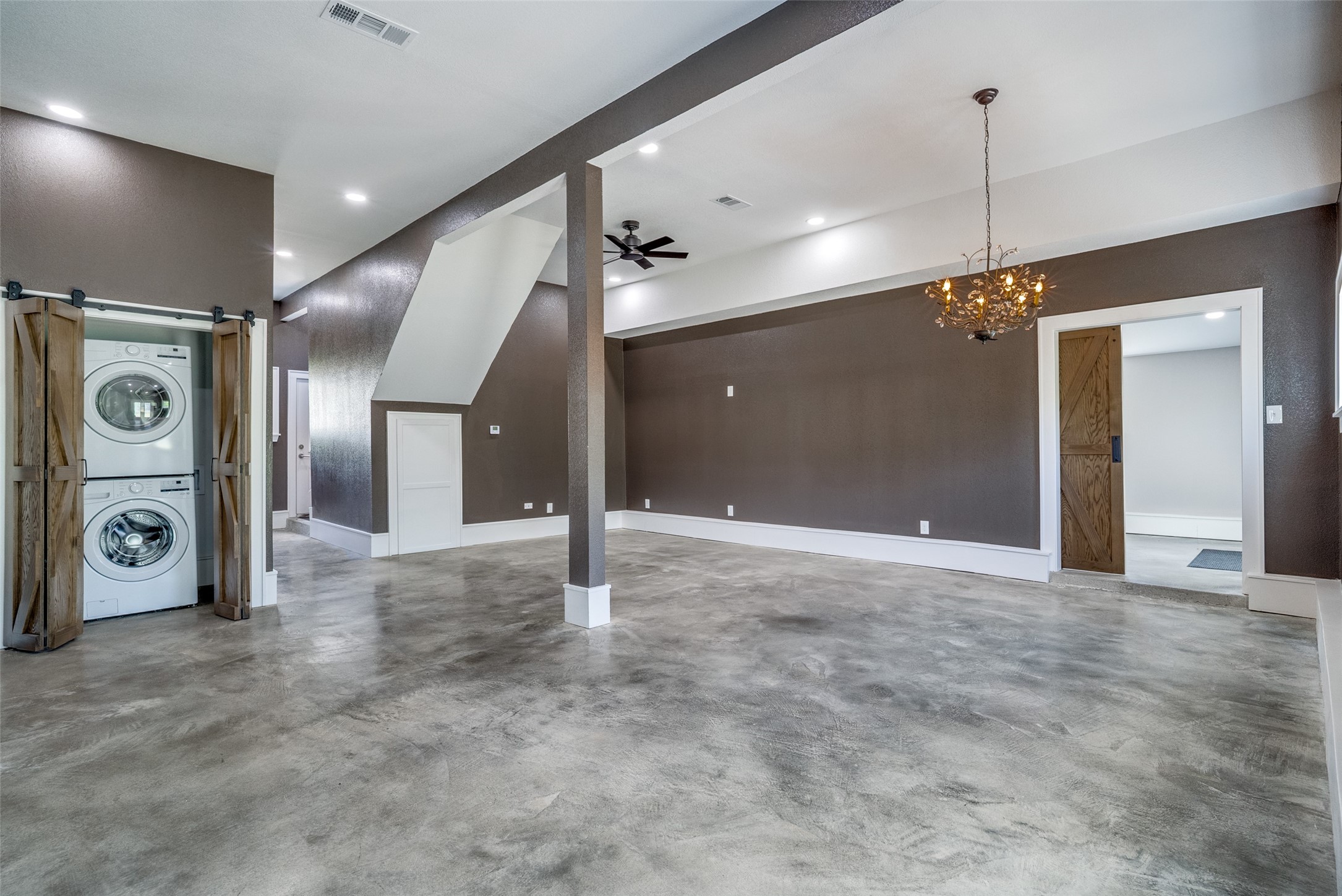 10501 County Road 1016 Burleson TX 76028