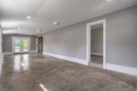 10501 County Road 1016 Burleson TX 76028