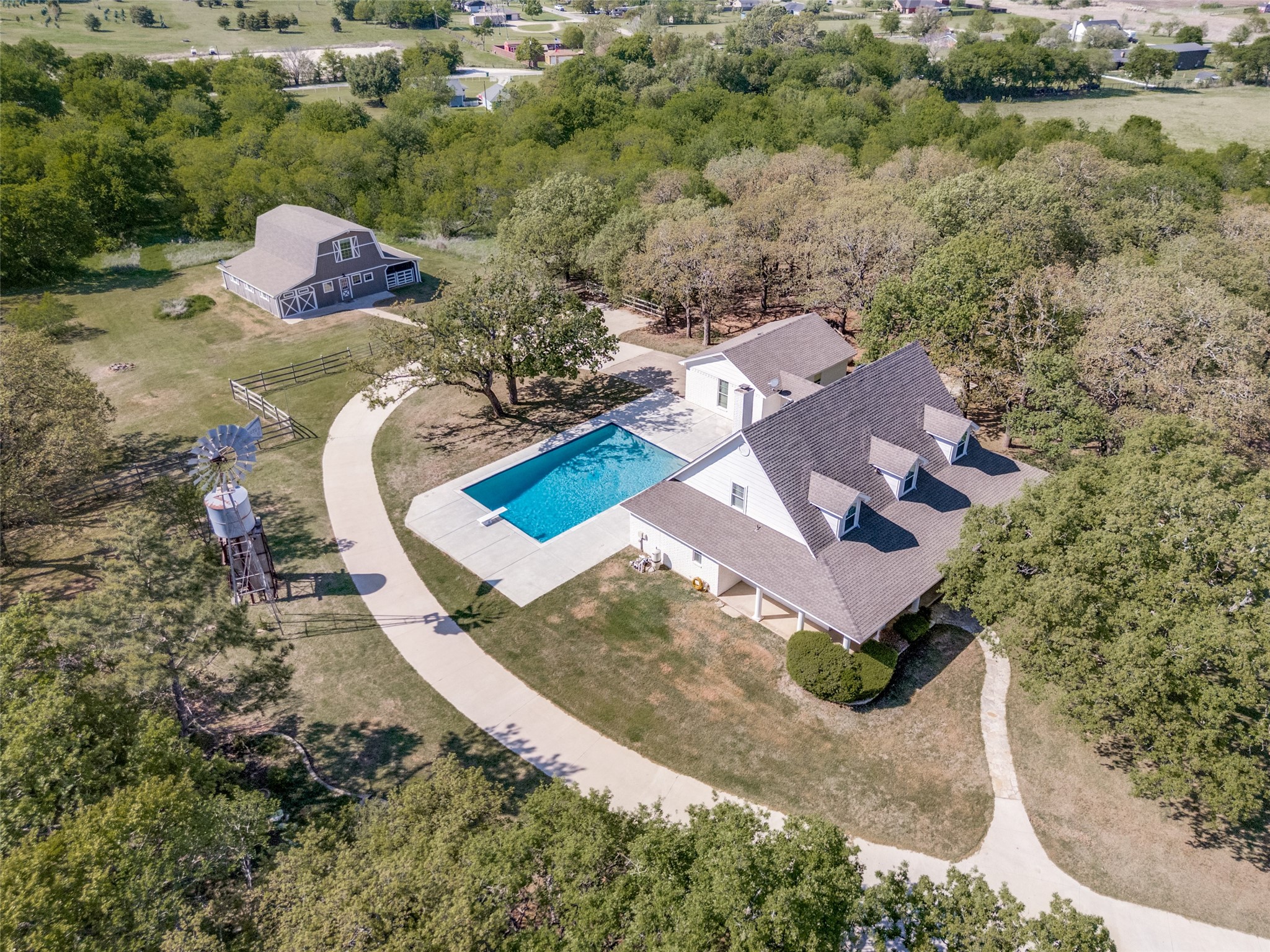 10501 County Road 1016 Burleson TX 76028