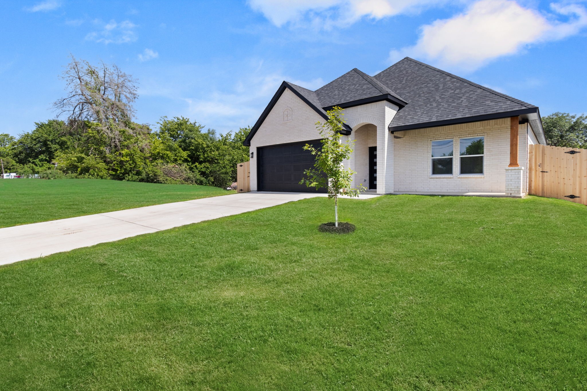 4406 Baylor Street Fort Worth TX 76119