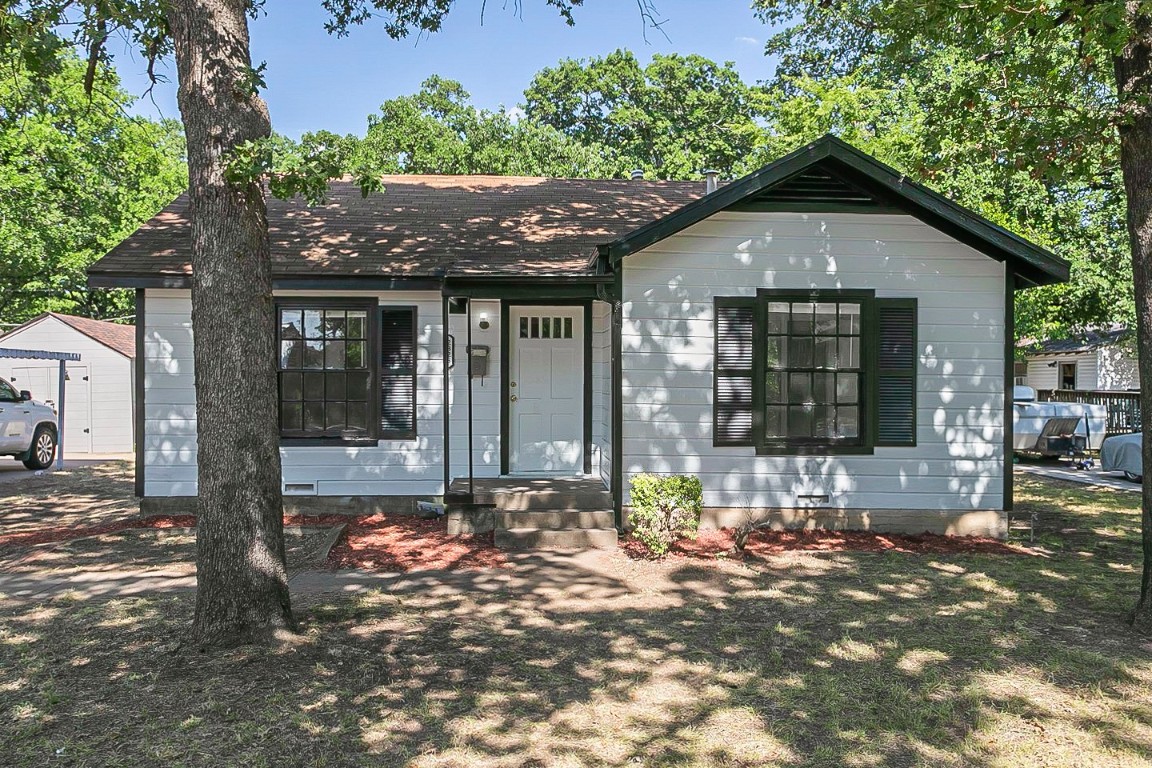 2328 Owens Street Haltom City TX 76117