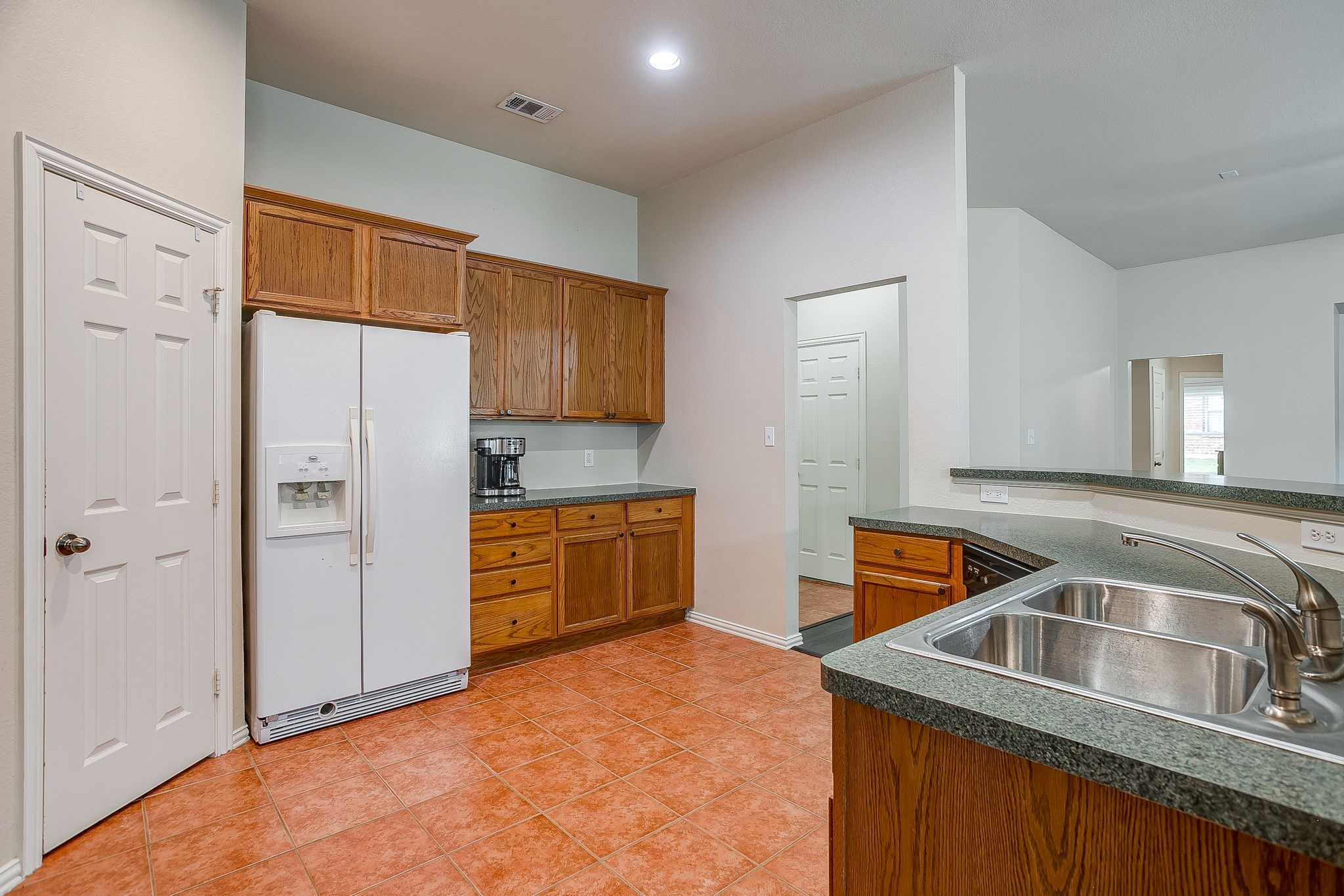 2720 Pinnacle Drive Burleson TX 76028