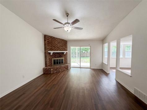 913 Jayellen Court Burleson TX 76028