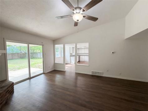913 Jayellen Court Burleson TX 76028