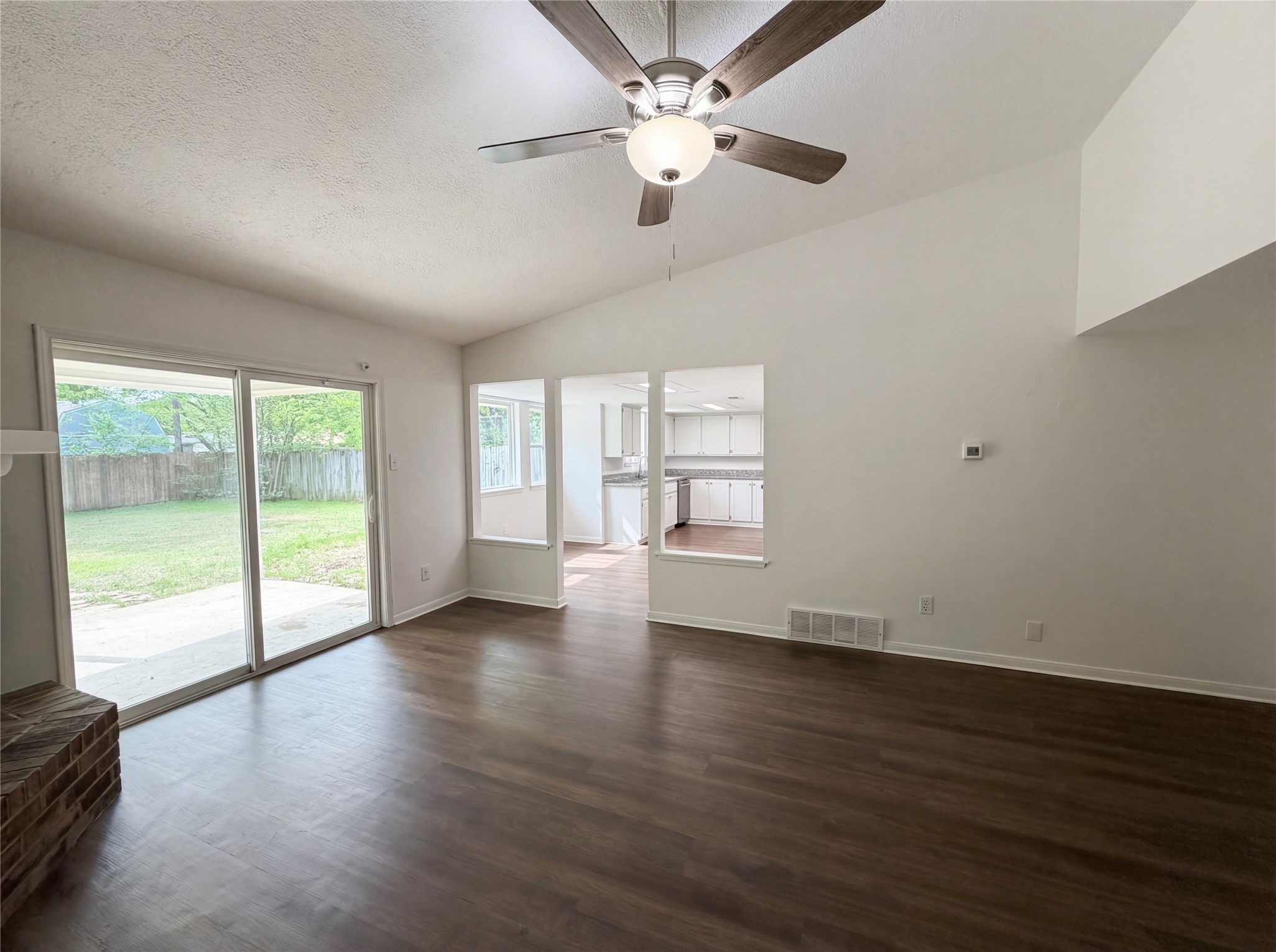 913 Jayellen Court Burleson TX 76028
