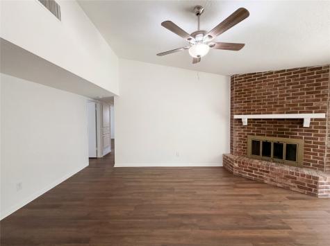 913 Jayellen Court Burleson TX 76028