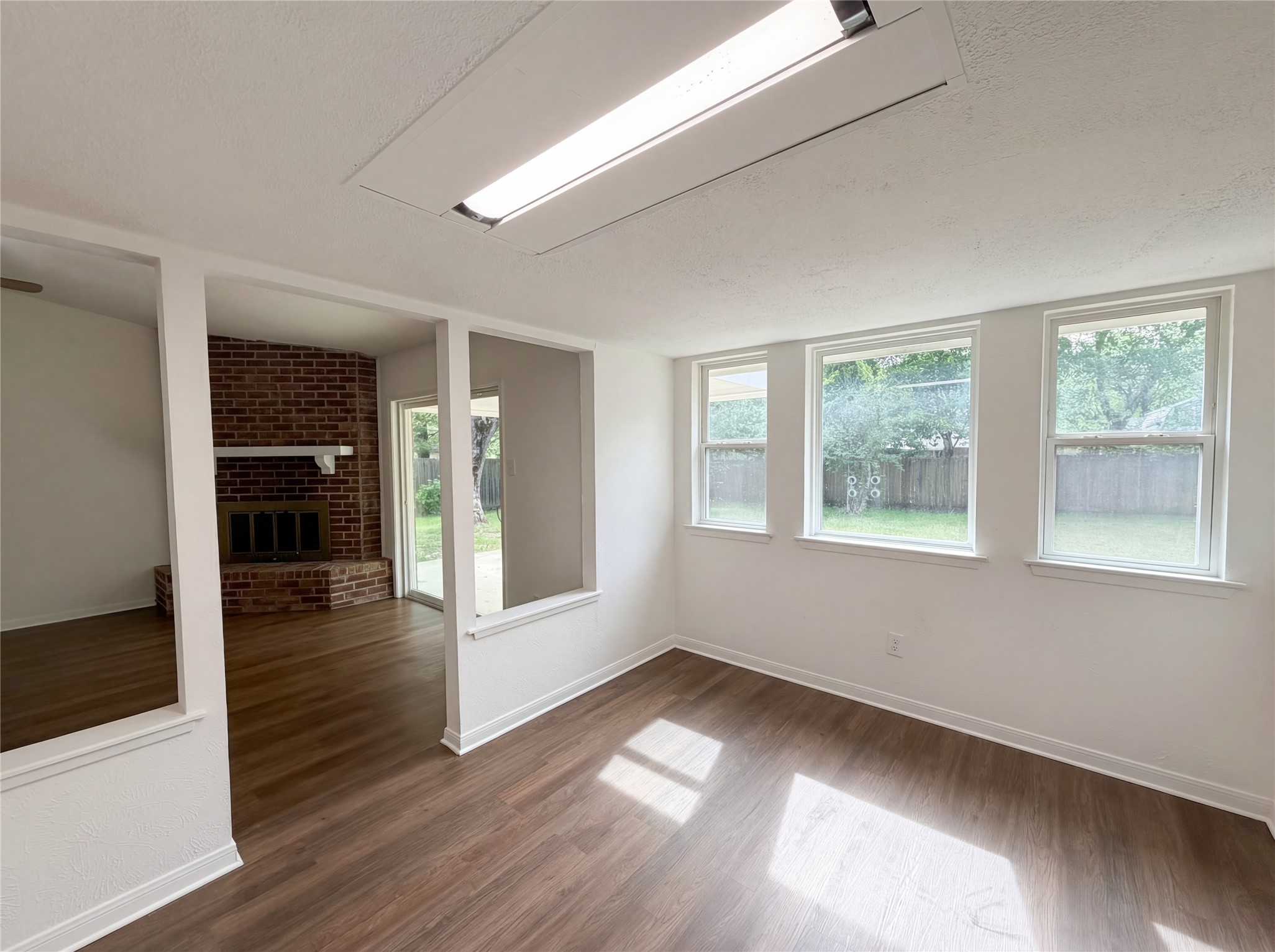 913 Jayellen Court Burleson TX 76028