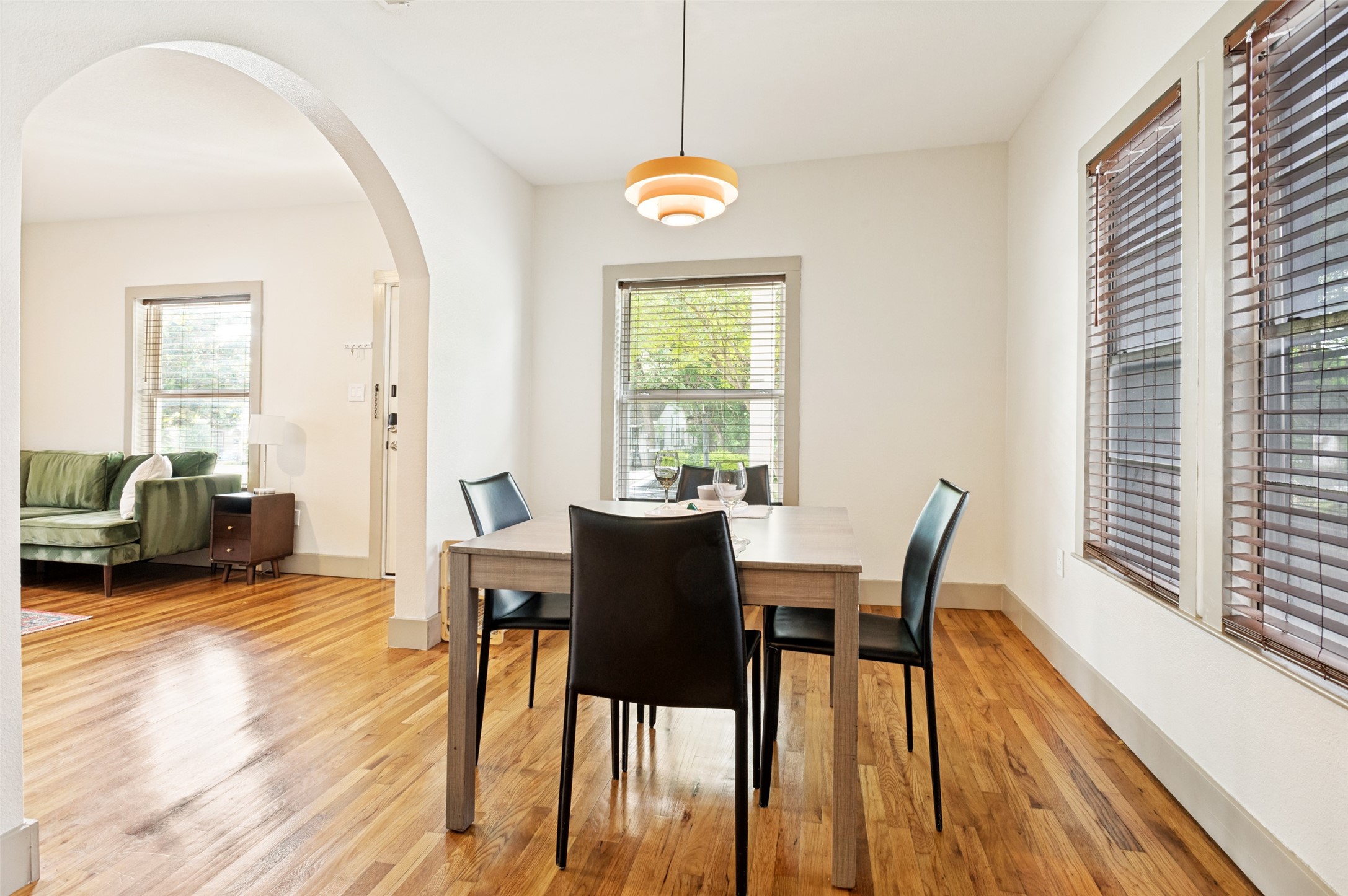 2723 Sharon Street Dallas TX 75211