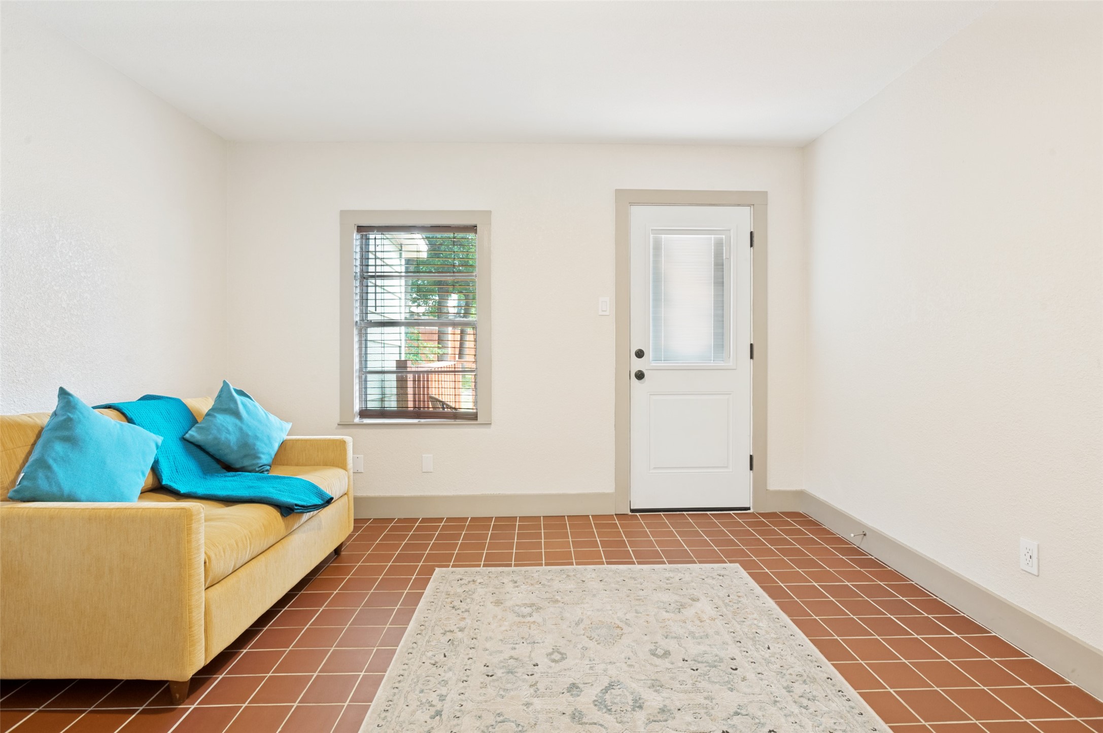 2723 Sharon Street Dallas TX 75211