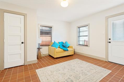 2723 Sharon Street Dallas TX 75211