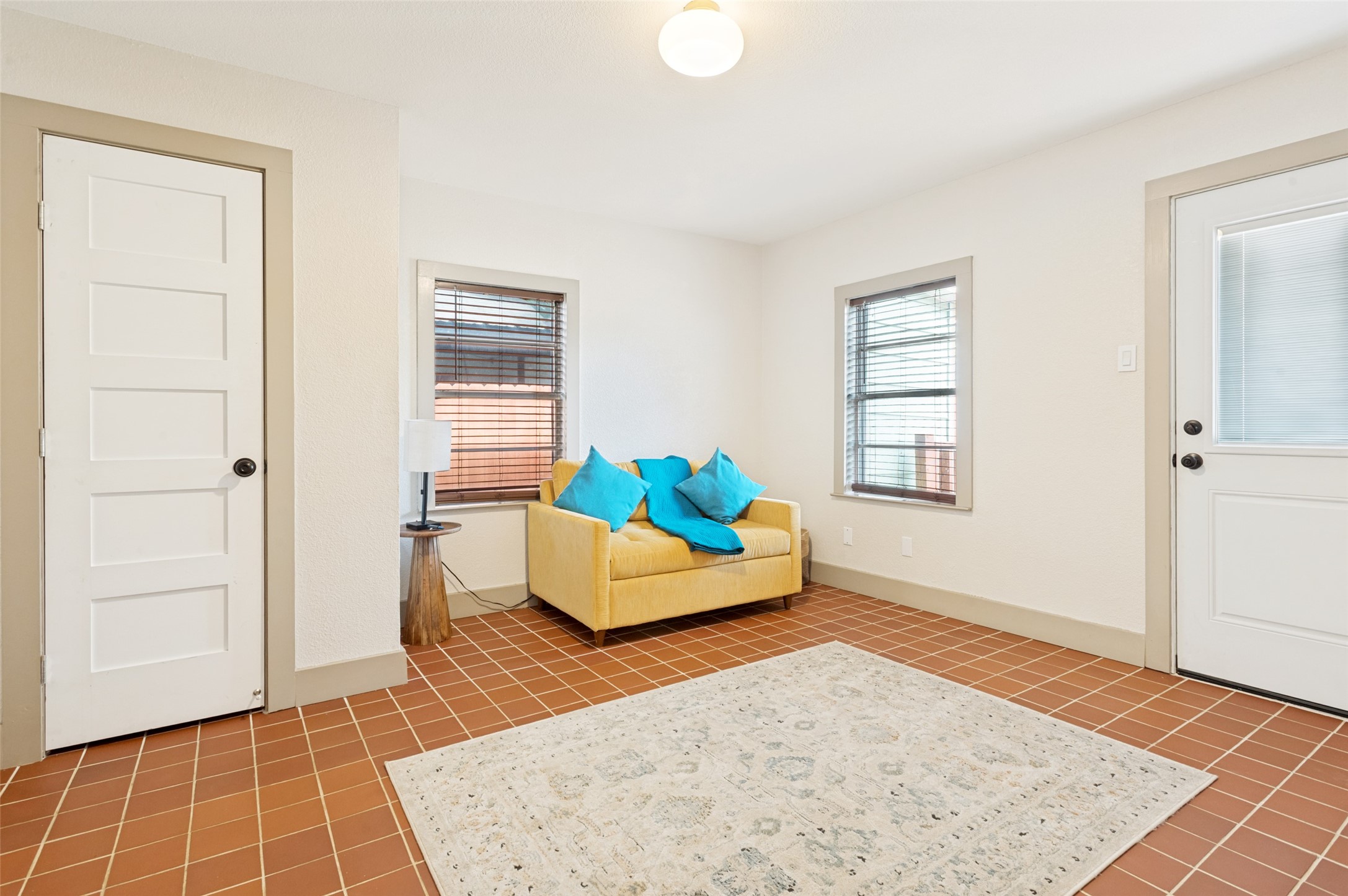 2723 Sharon Street Dallas TX 75211