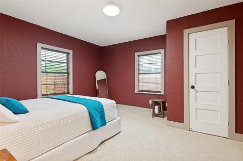 2723 Sharon Street Dallas TX 75211