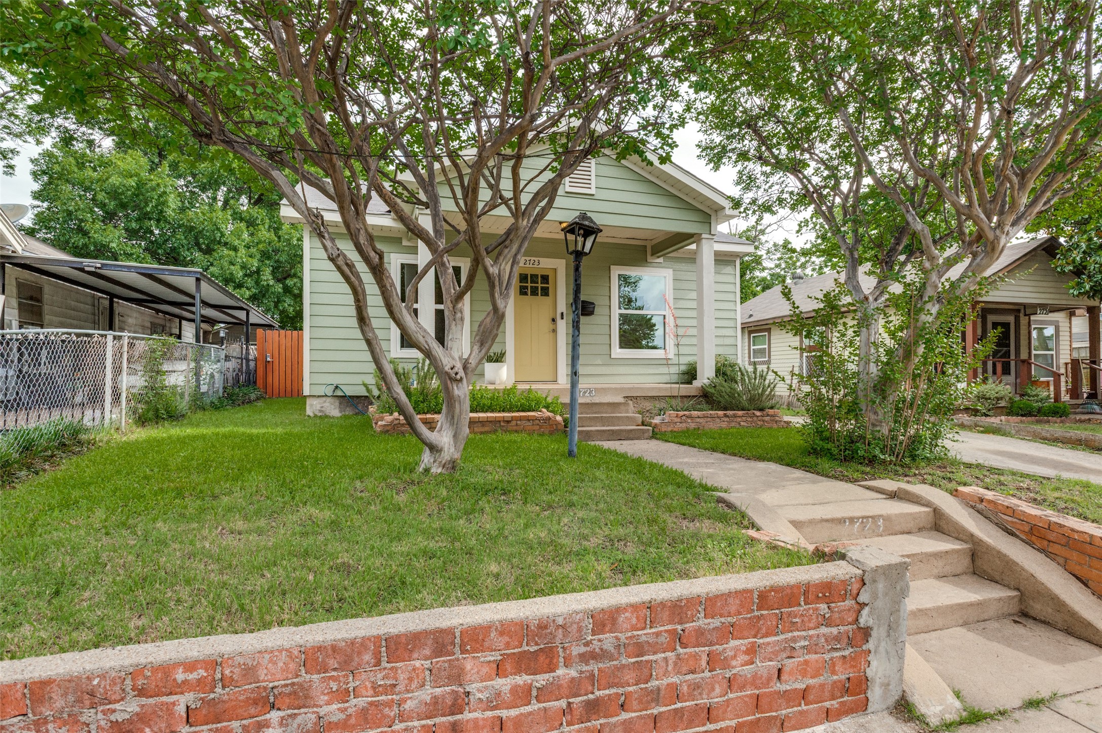 2723 Sharon Street Dallas TX 75211
