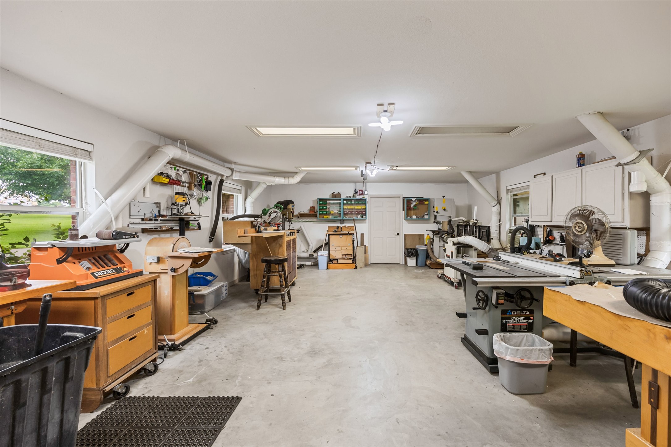 207 Tonkawa Trail Corsicana TX 75109