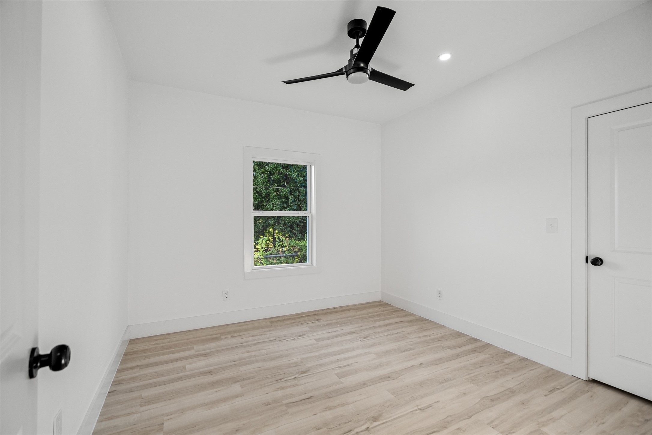 1906 El Paso Street Grand Prairie TX 75051