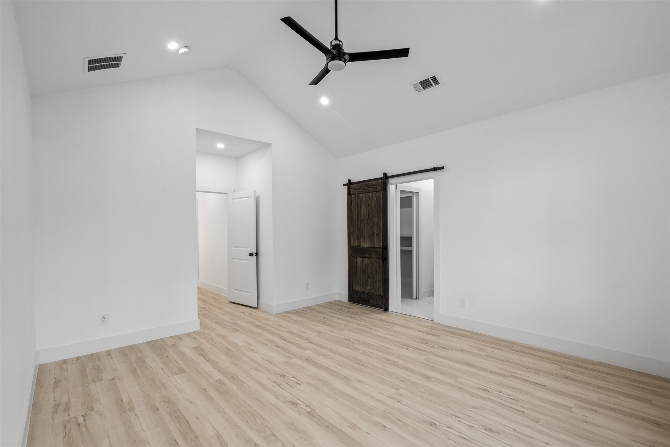 1906 El Paso Street Grand Prairie TX 75051