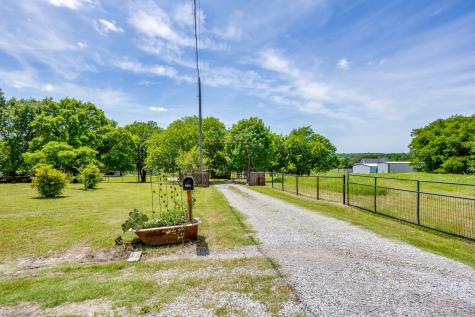 6345 Silver Creek Azle Road Azle TX 76020