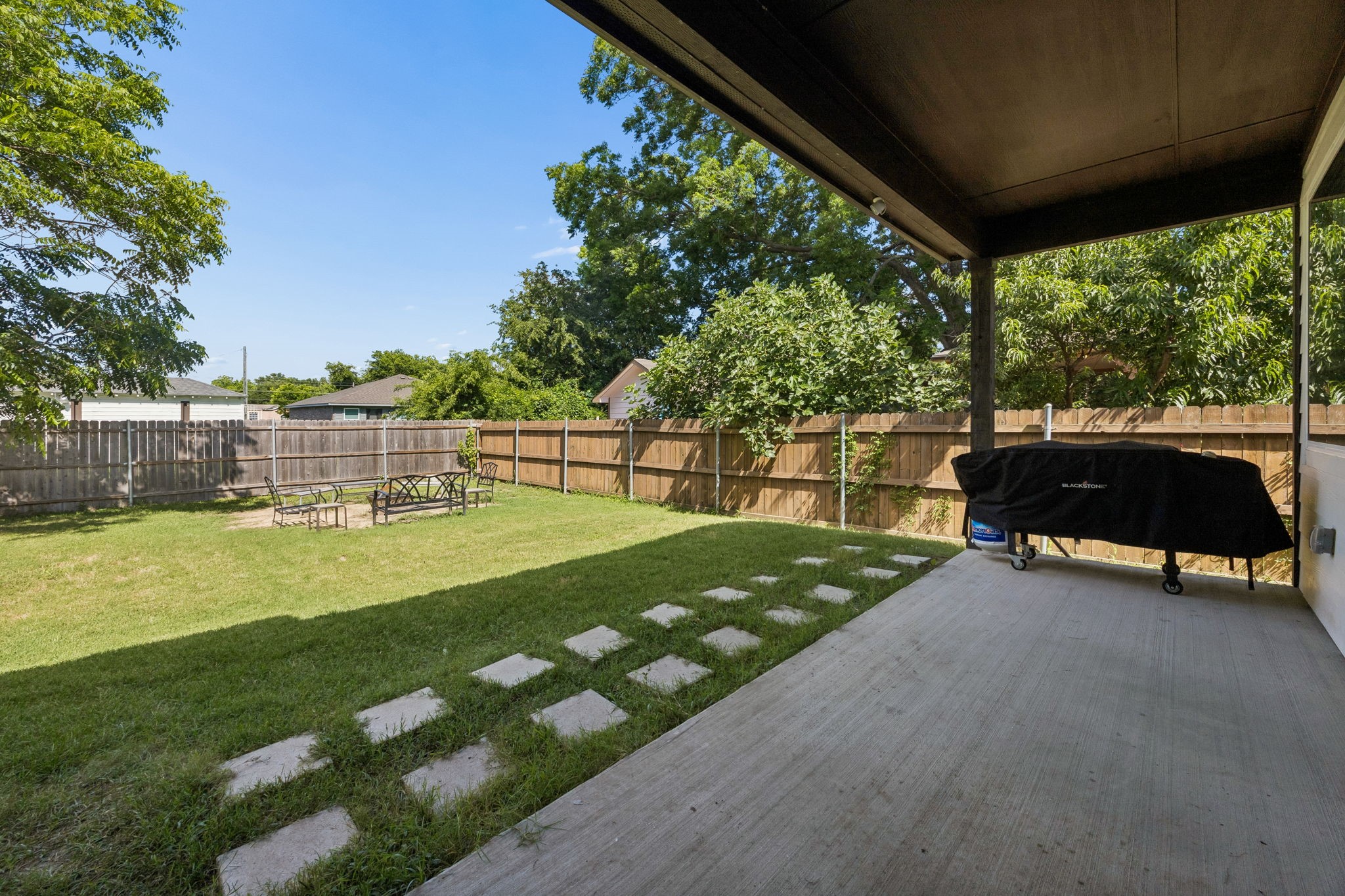 3806 Vandervort Drive Dallas TX 75216
