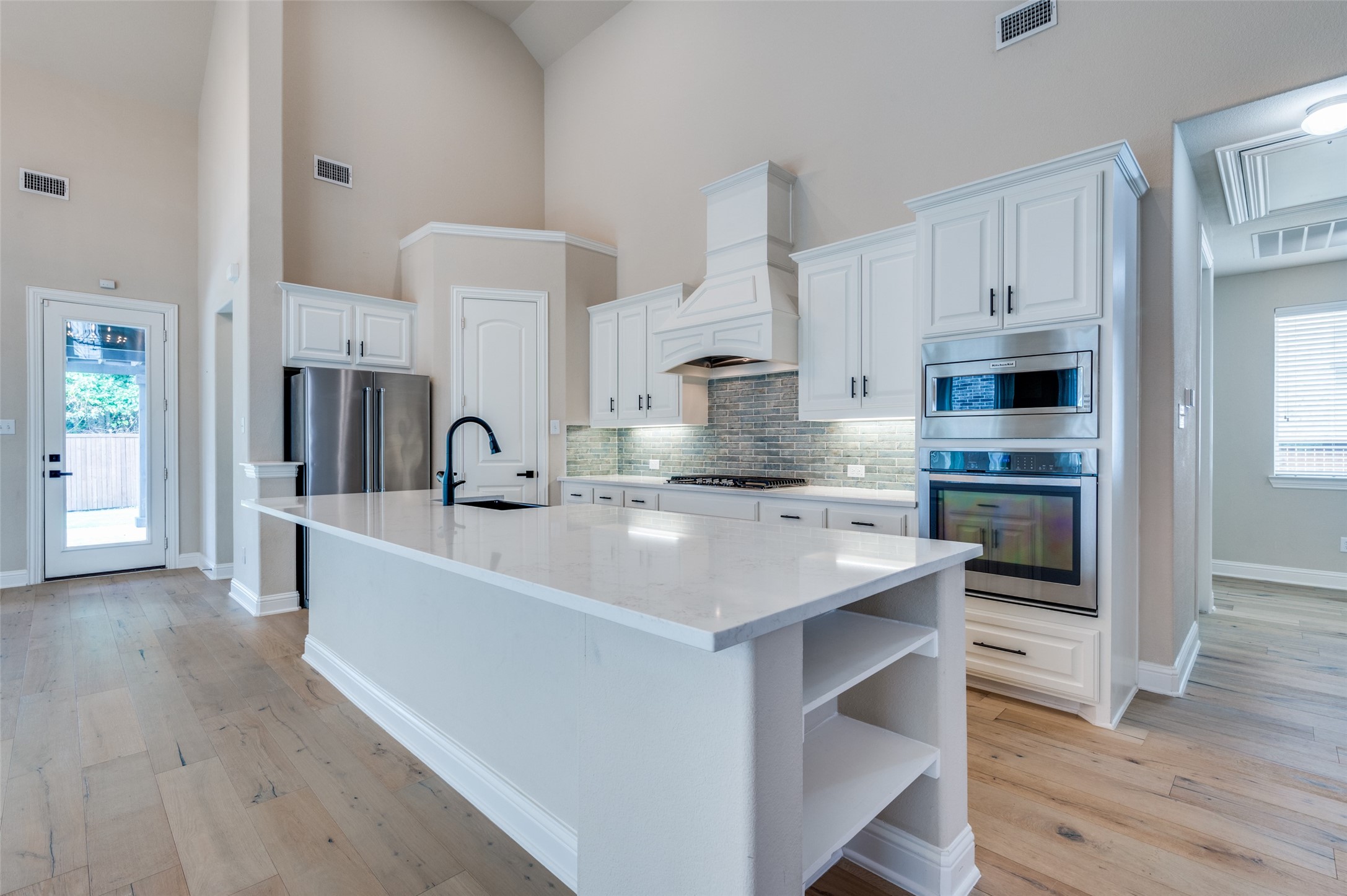 900 Southern Hills Way Aubrey TX 76227