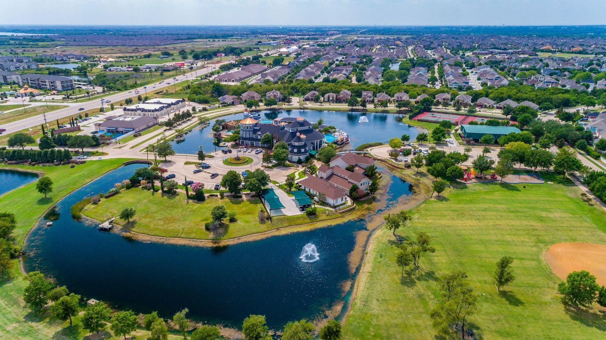 900 Southern Hills Way Aubrey TX 76227