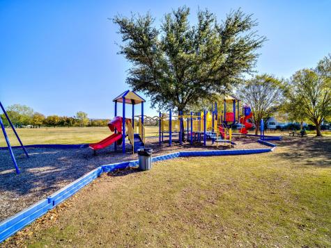 900 Southern Hills Way Aubrey TX 76227