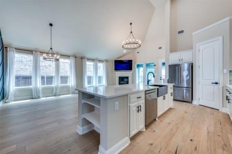 900 Southern Hills Way Aubrey TX 76227