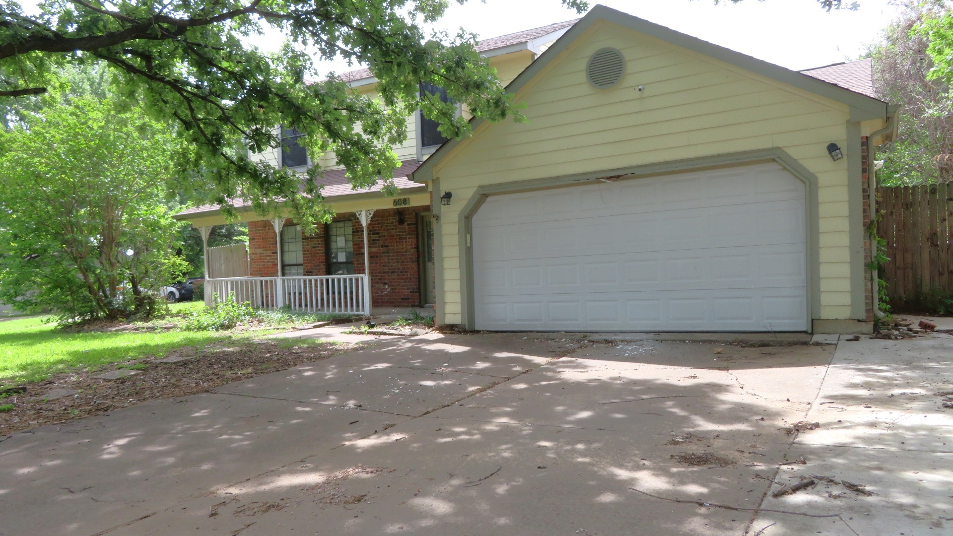 608 Valley Mills Drive Arlington TX 76018
