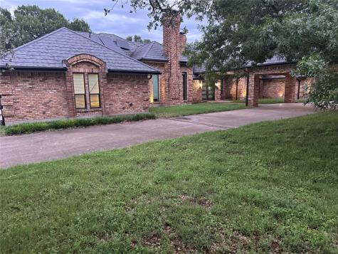 1016 Frost Hollow Drive Desoto TX 75115