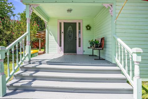 305 Scurlock Street Grandview TX 76050