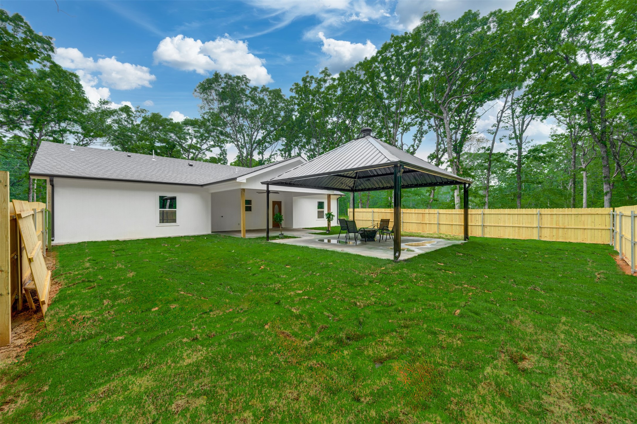 130 Private Road 35407 Sumner TX 75486