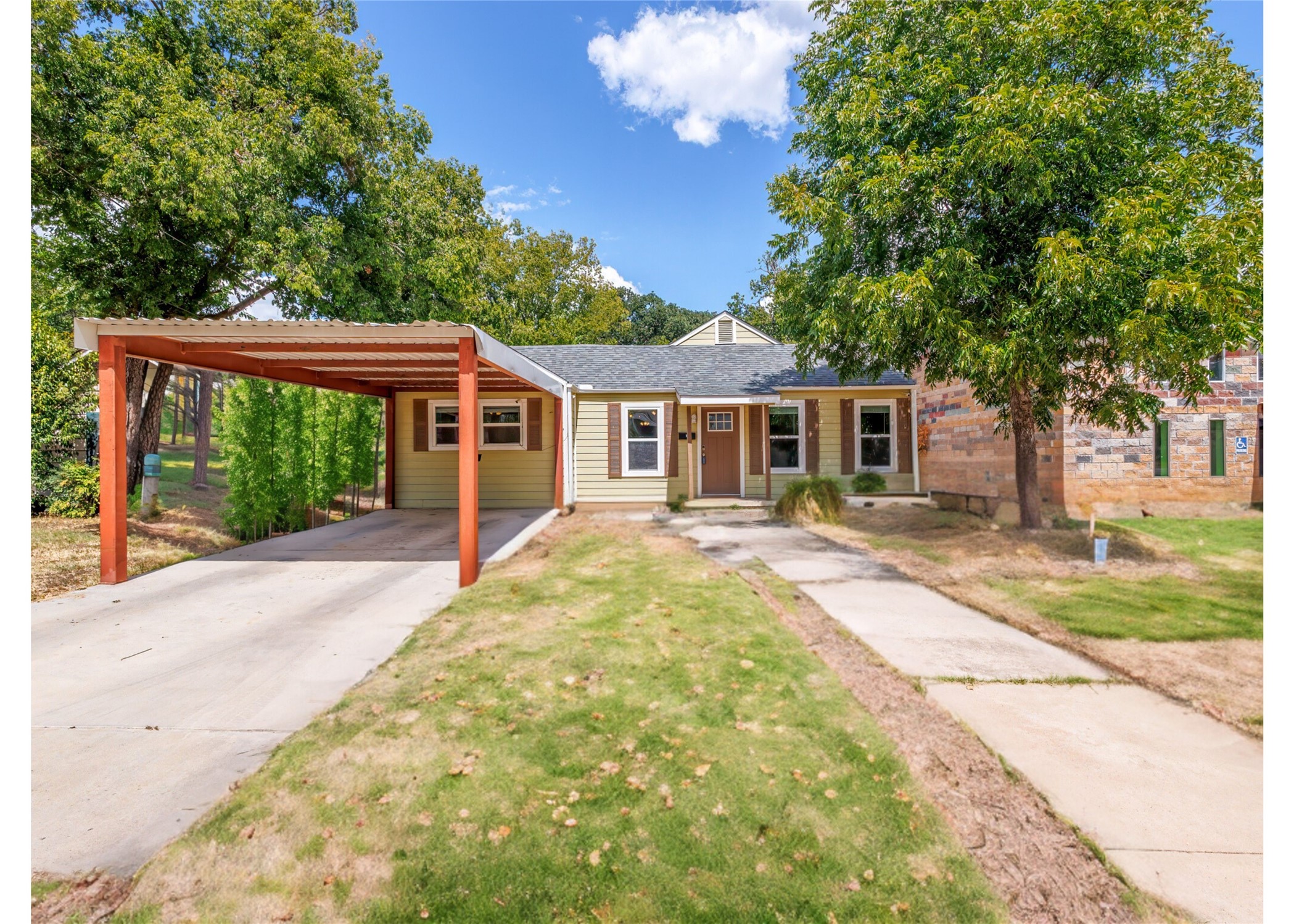 1812 Vincent Street Brownwood TX 76801