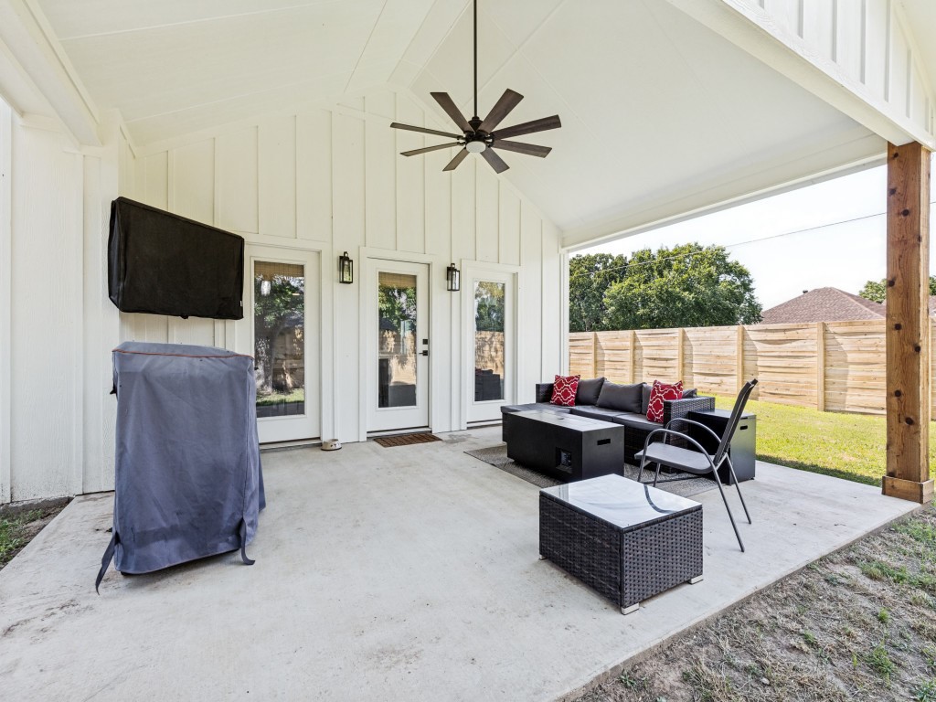 301 S Oak Street Boyd TX 76023