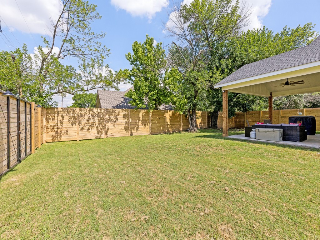301 S Oak Street Boyd TX 76023