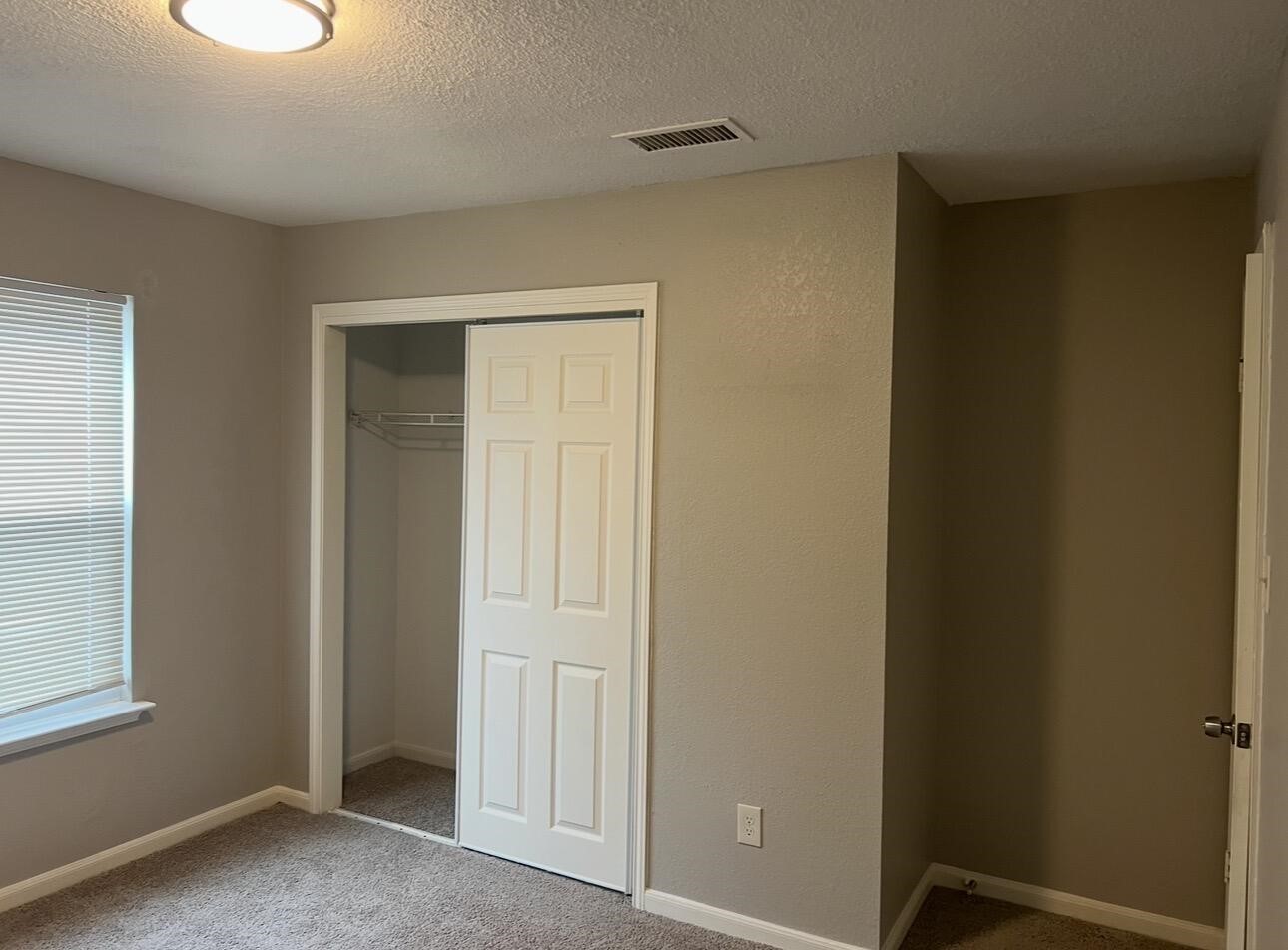 2462 Claremont Drive Grand Prairie TX 75052
