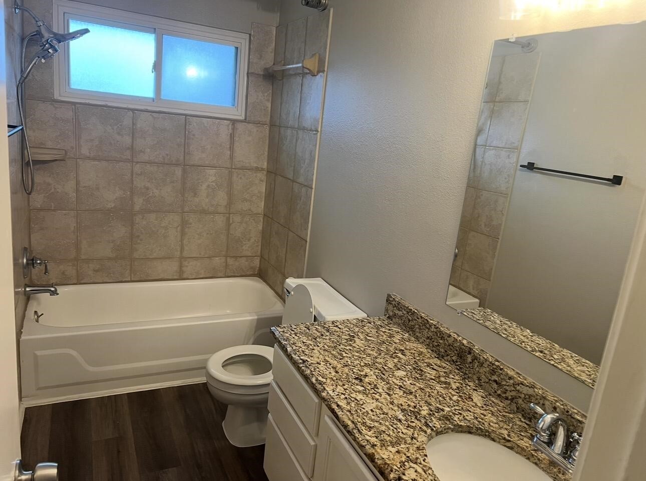 2462 Claremont Drive Grand Prairie TX 75052