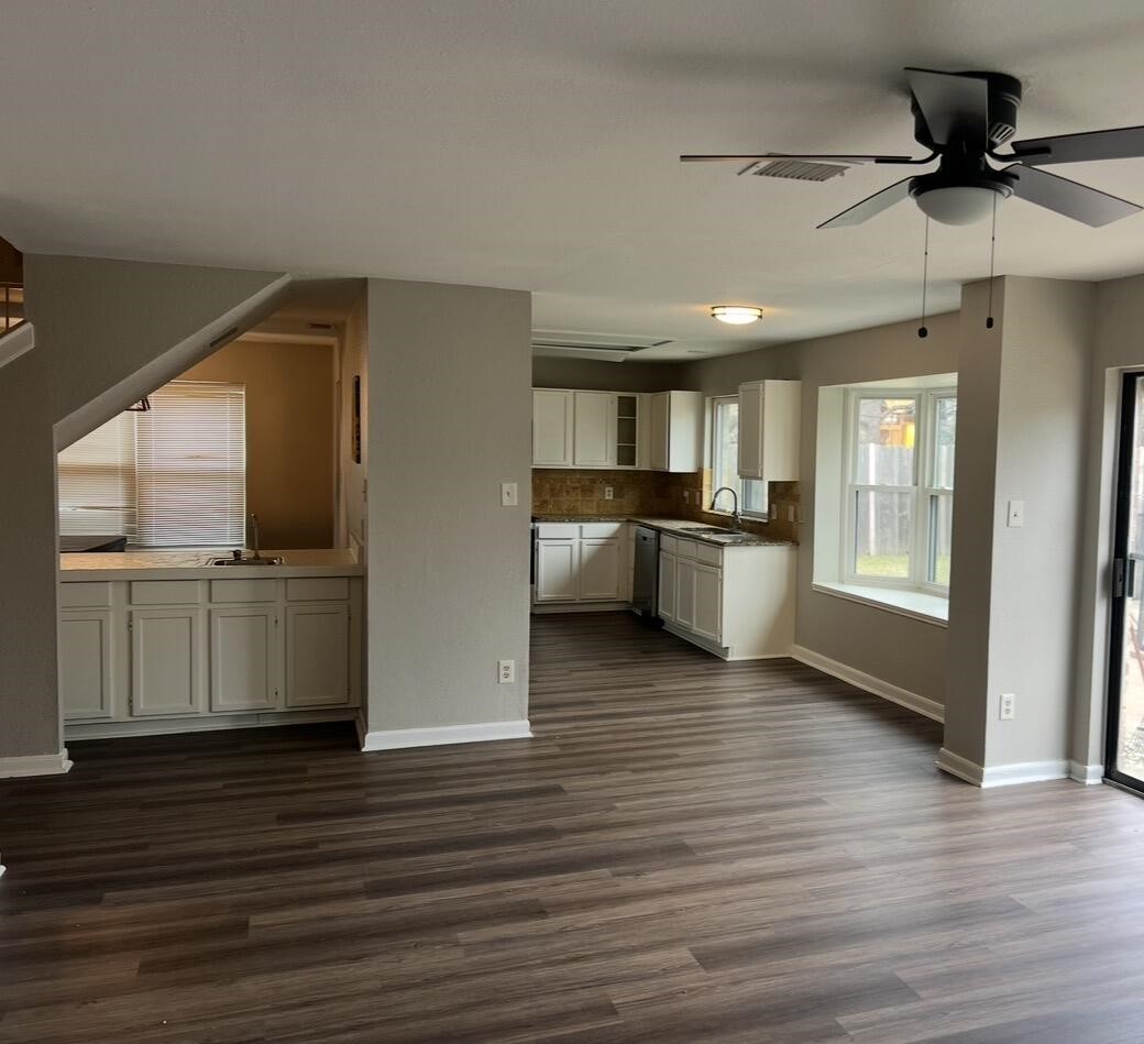 2462 Claremont Drive Grand Prairie TX 75052
