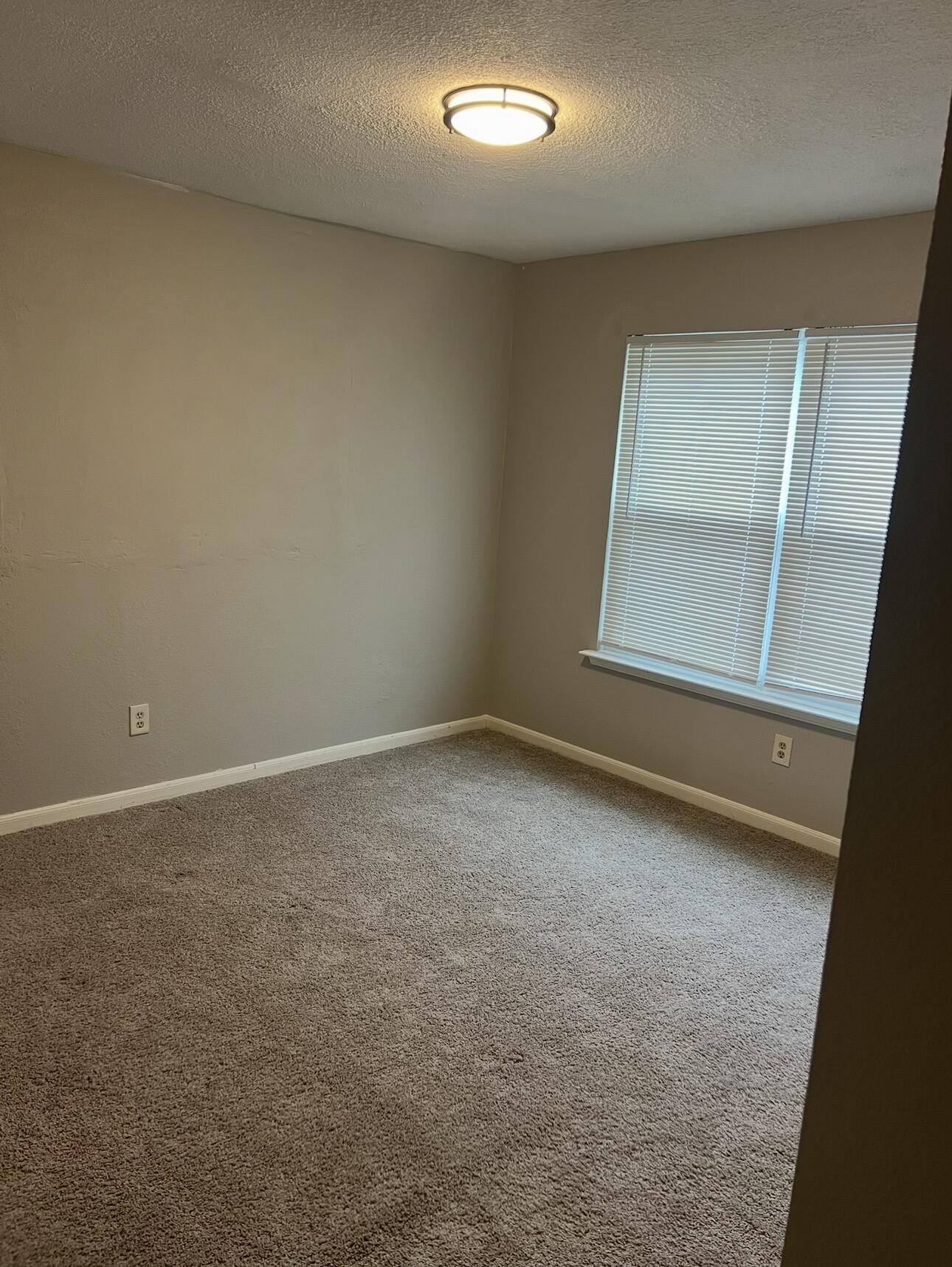 2462 Claremont Drive Grand Prairie TX 75052