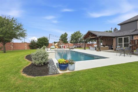 1101 Pennybaker Lane Mckinney TX 75071