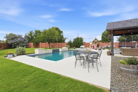 1101 Pennybaker Lane Mckinney TX 75071