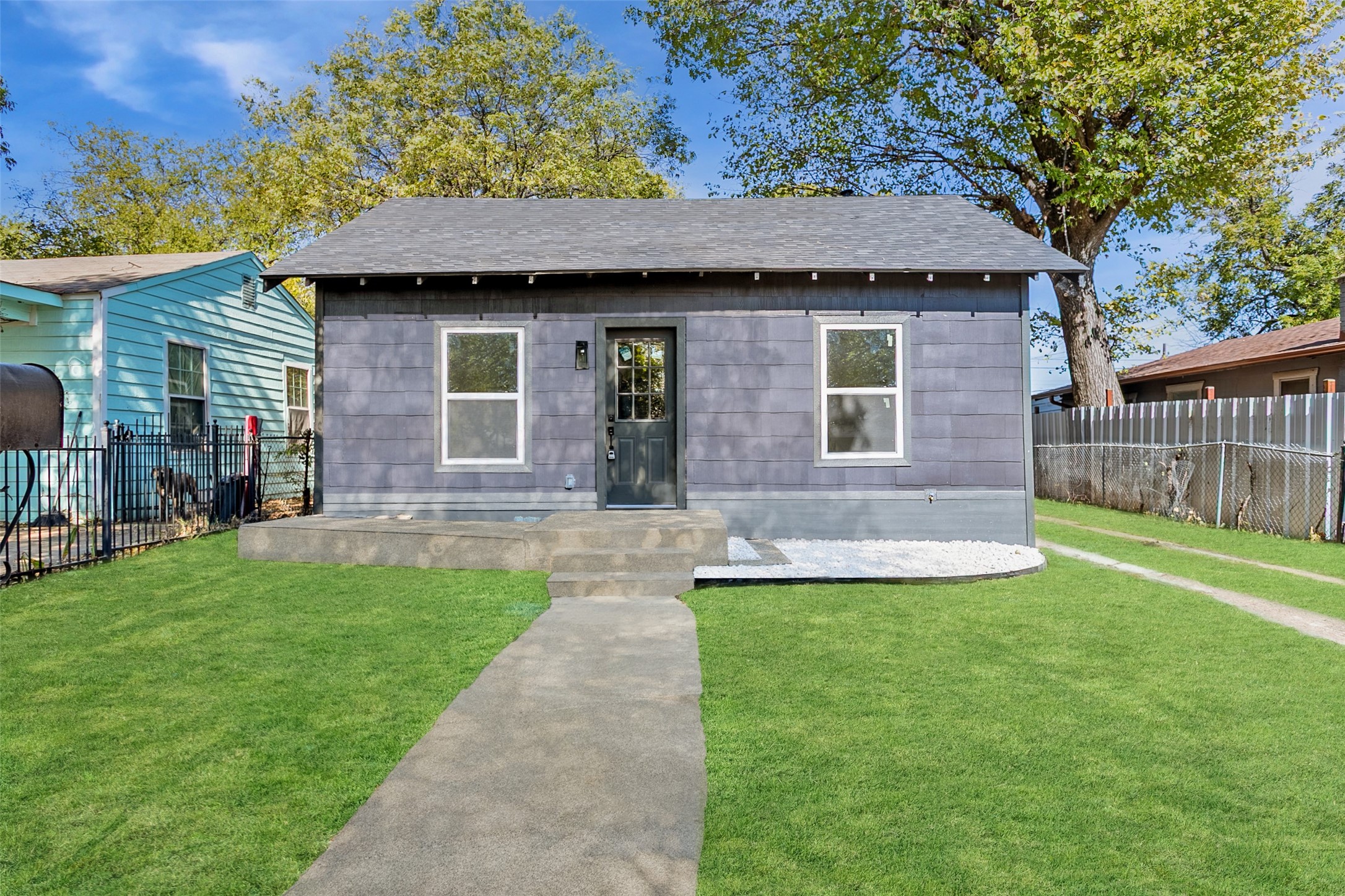 504 W Hammond Street Fort Worth TX 76115