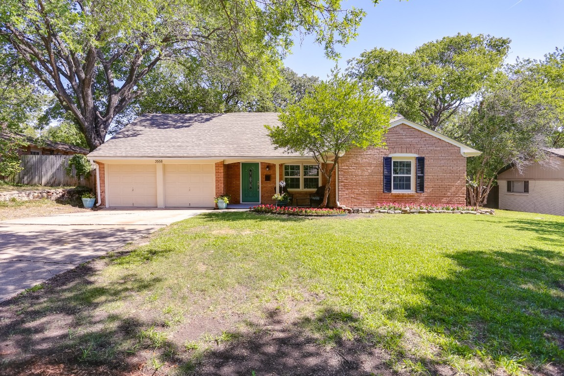 3558 Cromart Court N Fort Worth TX 76133