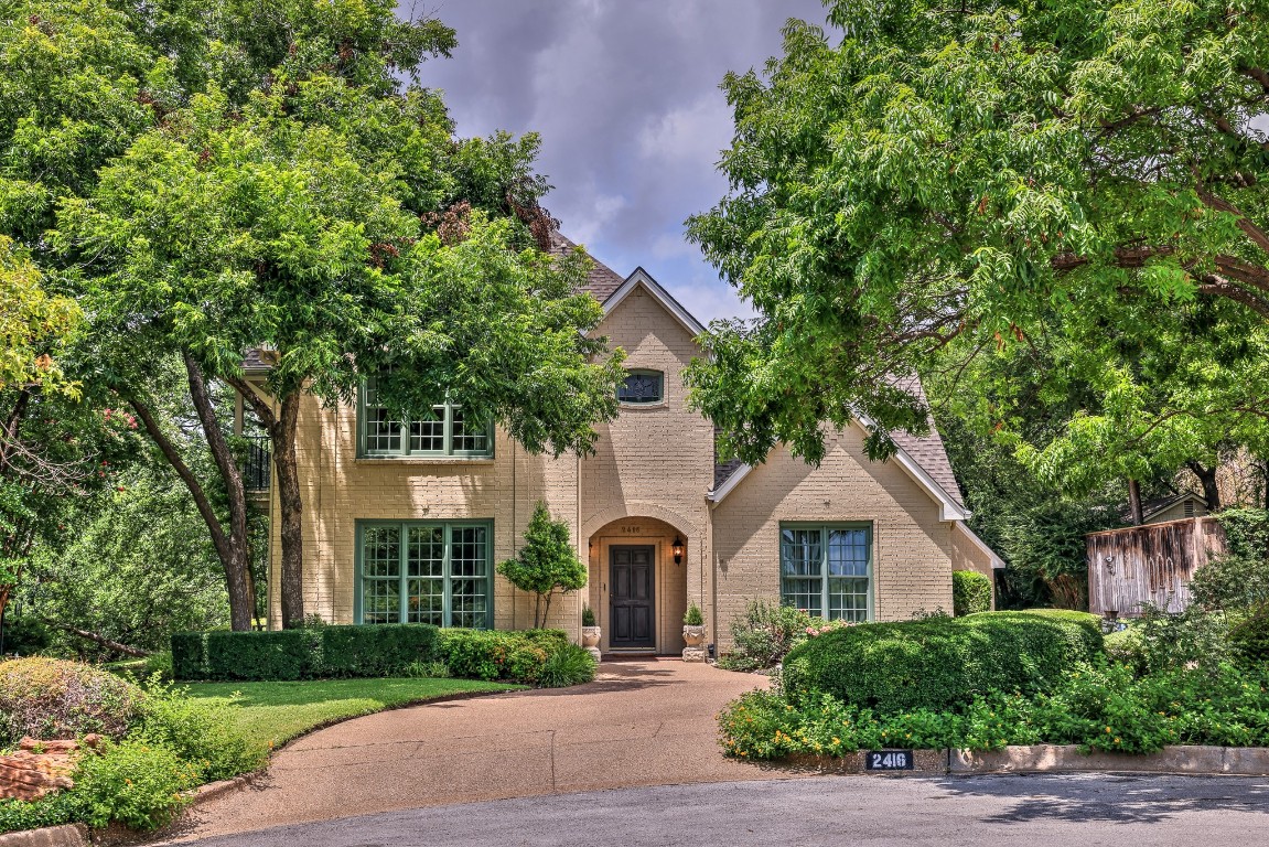 2416 Kensington Drive Fort Worth TX 76110