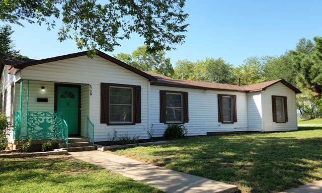 6728 Greenlee Street Fort Worth TX 76112