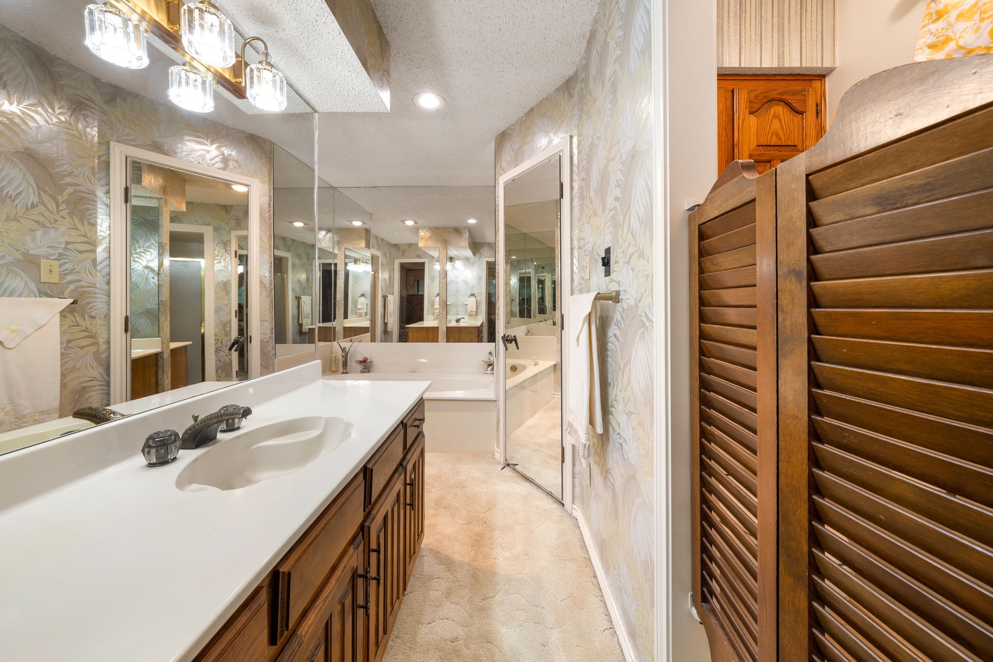 121 Nicklaus Nook Lancaster TX 75146