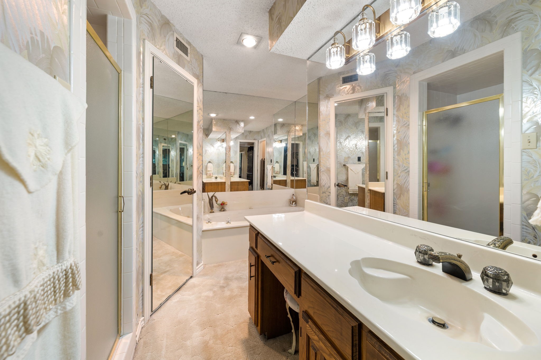 121 Nicklaus Nook Lancaster TX 75146