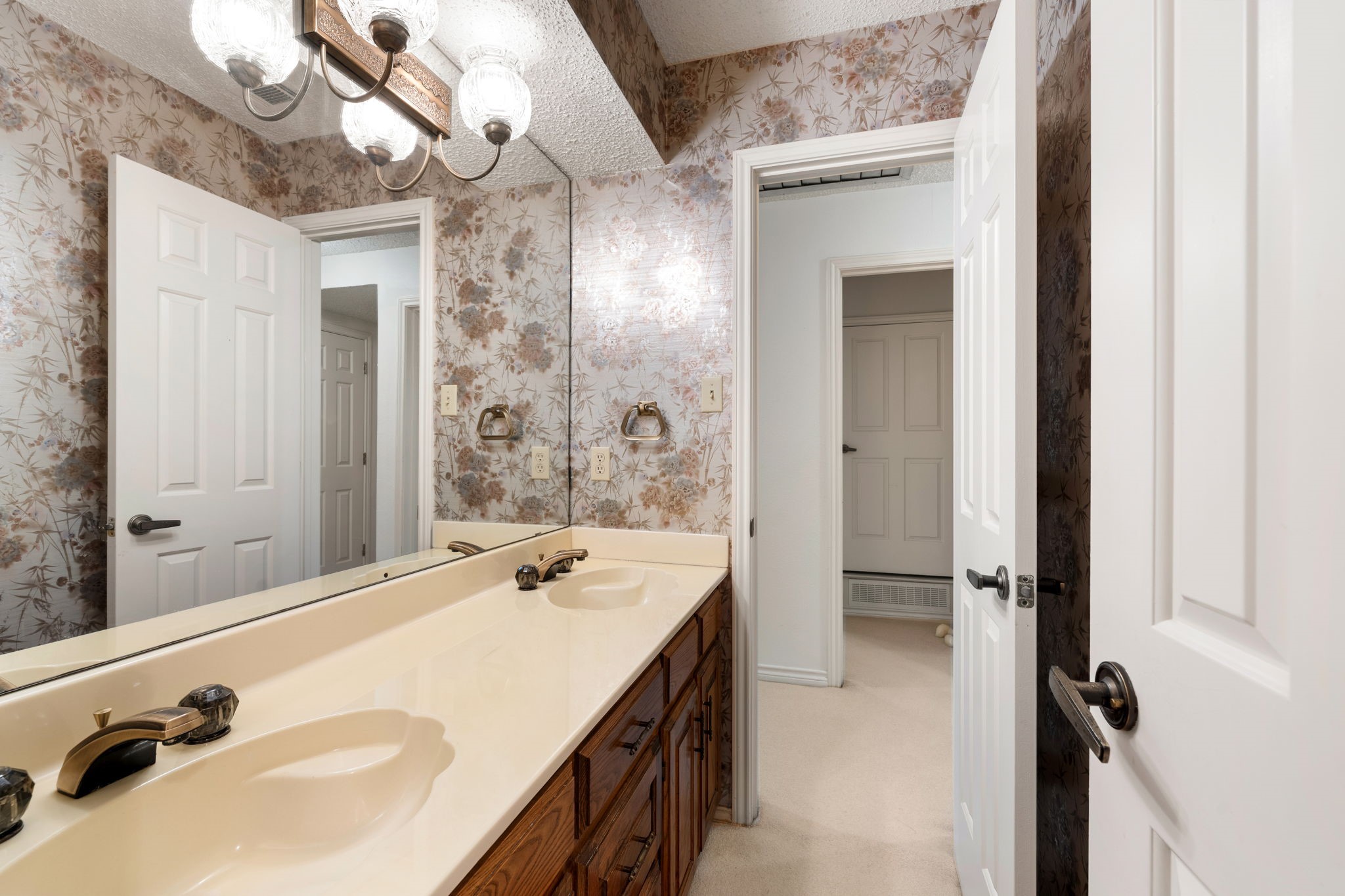 121 Nicklaus Nook Lancaster TX 75146
