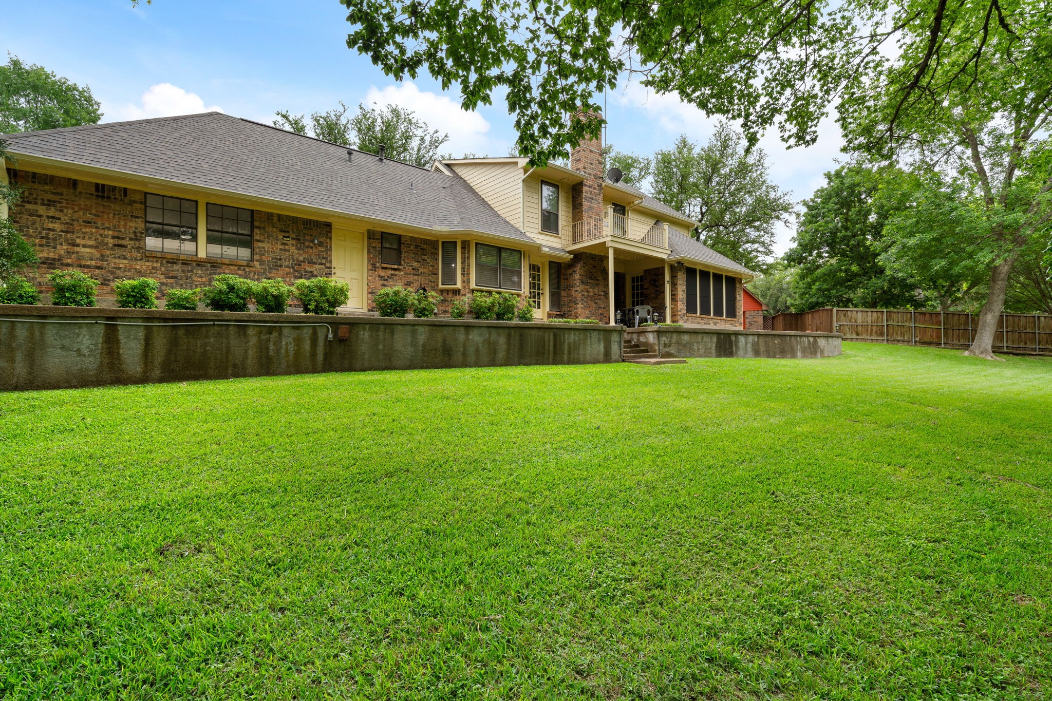 121 Nicklaus Nook Lancaster TX 75146