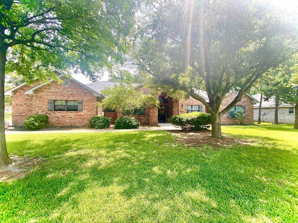 112 Castlewood Road Enchanted Oaks TX 75156